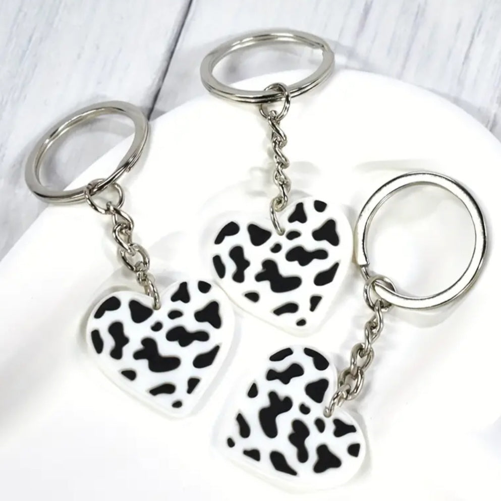 Cow print heart keyring - 1pc
